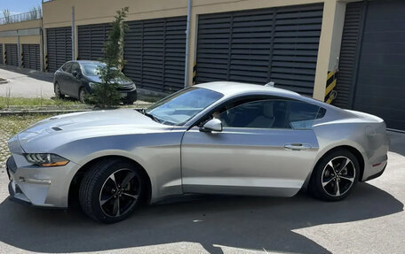 Ford Mustang VI рестайлинг, 2020 год, 3 050 000 рублей, 5 фотография