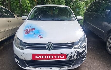 Volkswagen Polo VI (EU Market), 2012 год, 670 000 рублей, 2 фотография