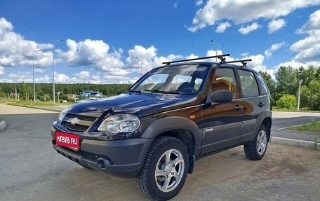 Chevrolet Niva I рестайлинг, 2011 год, 499 000 рублей, 1 фотография