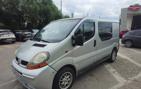 Renault Trafic, 2003 год, 680 000 рублей, 2 фотография