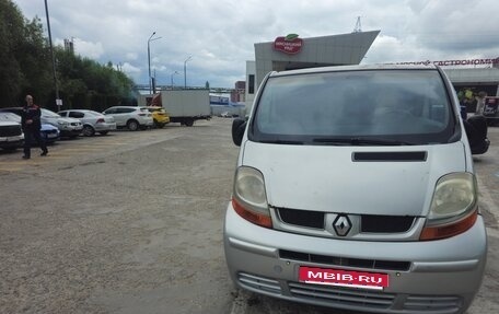Renault Trafic, 2003 год, 680 000 рублей, 3 фотография