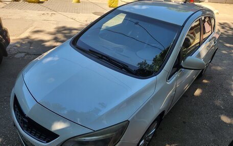 Opel Astra J, 2011 год, 400 000 рублей, 6 фотография