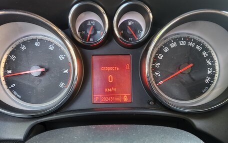 Opel Astra J, 2011 год, 400 000 рублей, 8 фотография