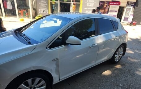 Opel Astra J, 2011 год, 400 000 рублей, 7 фотография