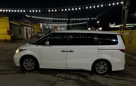 Honda Elysion I, 2004 год, 750 000 рублей, 3 фотография