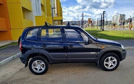 Chevrolet Niva I рестайлинг, 2011 год, 499 000 рублей, 9 фотография