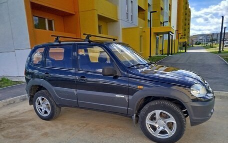 Chevrolet Niva I рестайлинг, 2011 год, 499 000 рублей, 7 фотография
