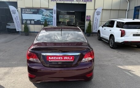 Hyundai Solaris II рестайлинг, 2011 год, 620 000 рублей, 5 фотография