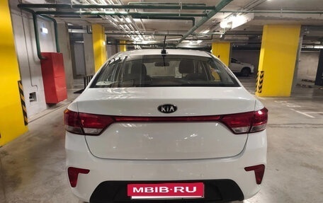 KIA Rio IV, 2018 год, 1 150 000 рублей, 4 фотография