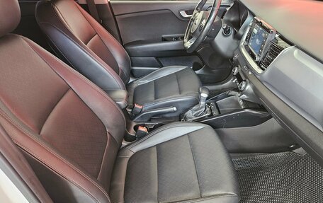 KIA Stonic, 2017 год, 1 750 000 рублей, 12 фотография