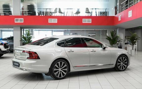 Volvo S90 II рестайлинг, 2020 год, 2 890 000 рублей, 2 фотография