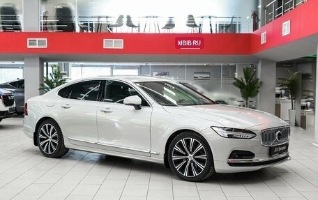 Volvo S90 II рестайлинг, 2020 год, 2 890 000 рублей, 3 фотография