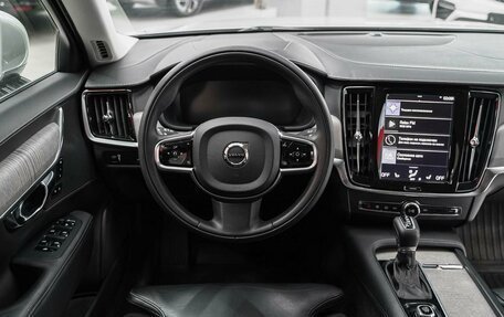 Volvo S90 II рестайлинг, 2020 год, 2 890 000 рублей, 12 фотография