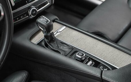 Volvo S90 II рестайлинг, 2020 год, 2 890 000 рублей, 10 фотография