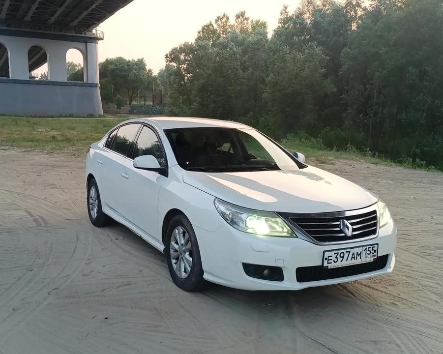 Renault Latitude I, 2012 год, 750 000 рублей, 9 фотография