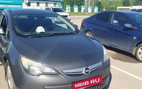 Opel Astra J, 2012 год, 650 000 рублей, 1 фотография