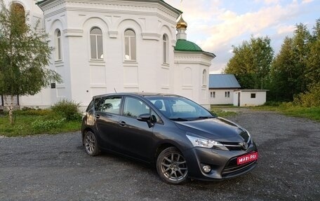 Toyota Verso I, 2014 год, 1 399 000 рублей, 1 фотография