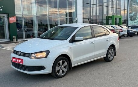 Volkswagen Polo VI (EU Market), 2015 год, 850 000 рублей, 1 фотография