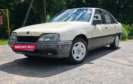 Opel Omega A, 1987 год, 110 000 рублей, 2 фотография