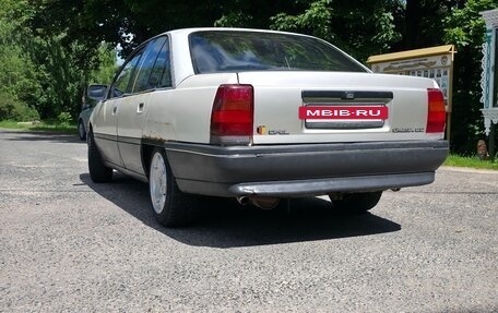 Opel Omega A, 1987 год, 110 000 рублей, 4 фотография