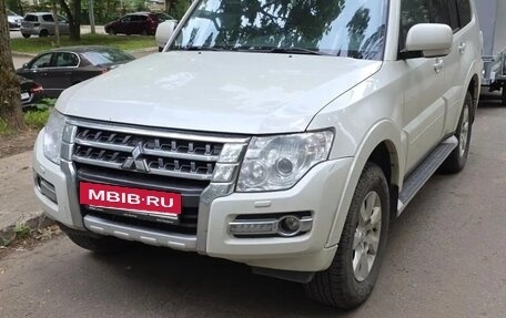 Mitsubishi Pajero IV, 2018 год, 3 850 000 рублей, 4 фотография