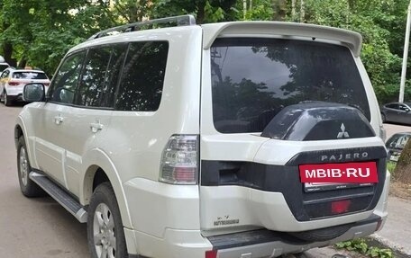 Mitsubishi Pajero IV, 2018 год, 3 850 000 рублей, 2 фотография