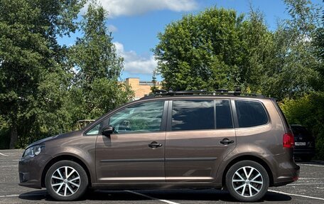 Volkswagen Touran III, 2014 год, 949 000 рублей, 3 фотография