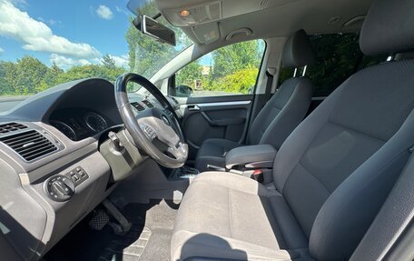 Volkswagen Touran III, 2014 год, 949 000 рублей, 9 фотография