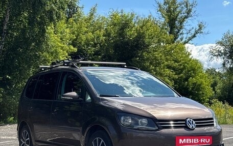 Volkswagen Touran III, 2014 год, 949 000 рублей, 8 фотография
