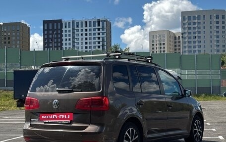 Volkswagen Touran III, 2014 год, 949 000 рублей, 6 фотография