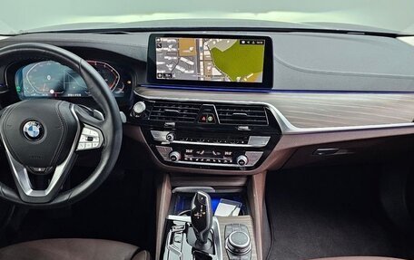 BMW 5 серия, 2022 год, 5 400 000 рублей, 5 фотография
