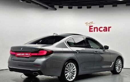 BMW 5 серия, 2023 год, 5 300 000 рублей, 2 фотография