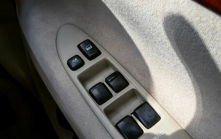 Toyota Ipsum II, 2004 год, 685 000 рублей, 12 фотография