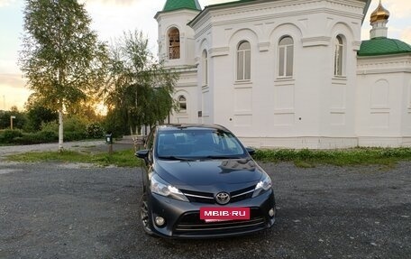 Toyota Verso I, 2014 год, 1 399 000 рублей, 2 фотография