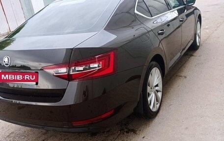 Skoda Superb III рестайлинг, 2017 год, 1 980 000 рублей, 3 фотография