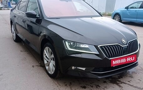 Skoda Superb III рестайлинг, 2017 год, 1 980 000 рублей, 2 фотография