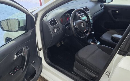Volkswagen Polo VI (EU Market), 2016 год, 670 000 рублей, 6 фотография