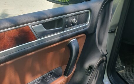 Volkswagen Touareg III, 2015 год, 2 300 000 рублей, 4 фотография