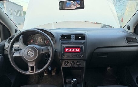 Volkswagen Polo VI (EU Market), 2015 год, 850 000 рублей, 5 фотография