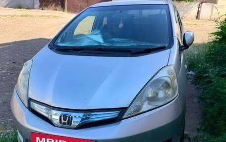 Honda Fit Shuttle I рестайлинг, 2012 год, 780 000 рублей, 1 фотография