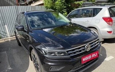 Volkswagen Tiguan II, 2019 год, 3 250 000 рублей, 1 фотография