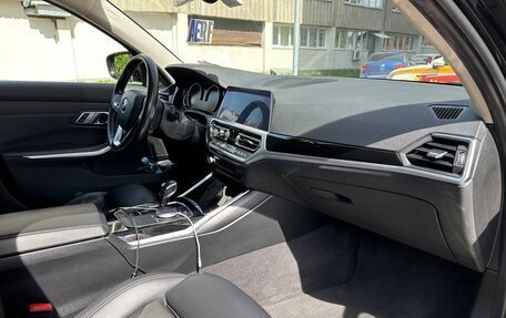 BMW 3 серия, 2019 год, 2 699 000 рублей, 17 фотография