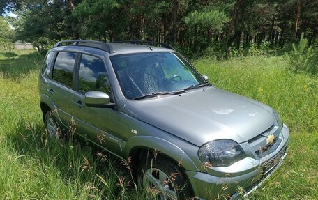 Chevrolet Niva I рестайлинг, 2018 год, 750 000 рублей, 5 фотография