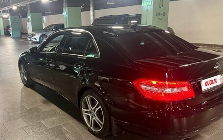 Mercedes-Benz E-Класс, 2011 год, 1 660 000 рублей, 3 фотография