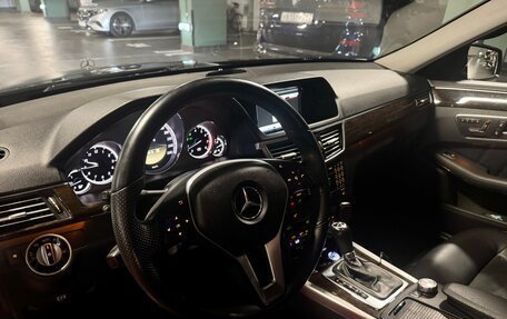Mercedes-Benz E-Класс, 2011 год, 1 660 000 рублей, 4 фотография