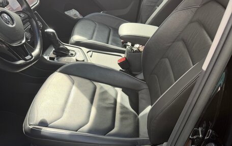Volkswagen Tiguan II, 2019 год, 3 250 000 рублей, 5 фотография
