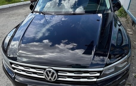 Volkswagen Tiguan II, 2019 год, 3 250 000 рублей, 19 фотография