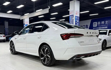 Skoda Octavia, 2022 год, 1 750 000 рублей, 6 фотография