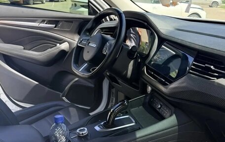 Haval F7x I, 2022 год, 1 850 000 рублей, 10 фотография