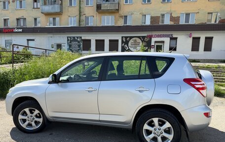 Toyota RAV4, 2011 год, 1 800 000 рублей, 3 фотография